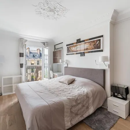 Haussmannien - Dernier Etage شقة باريس